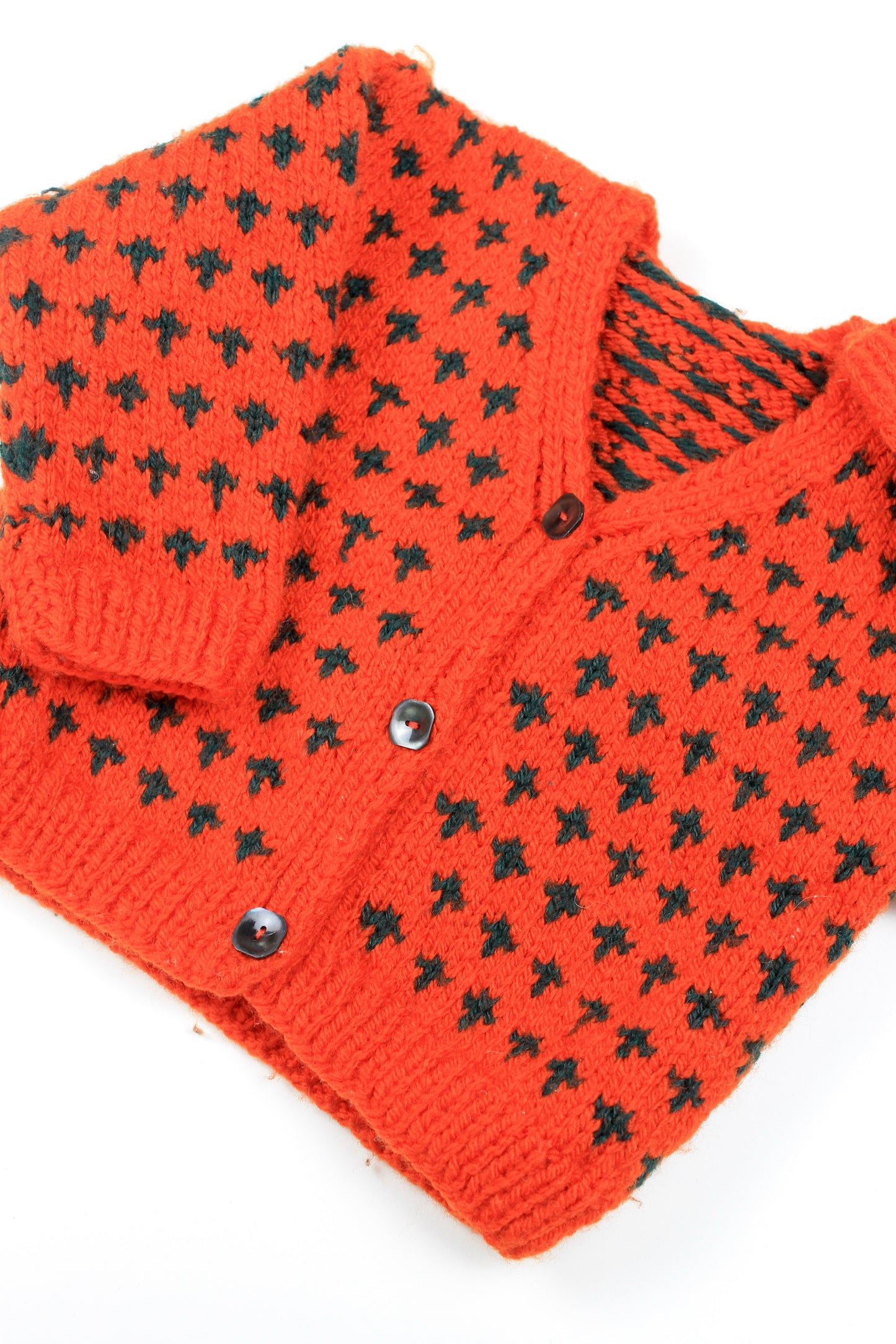 Gilet épais en mailles rouge et noir vintage 18 mois