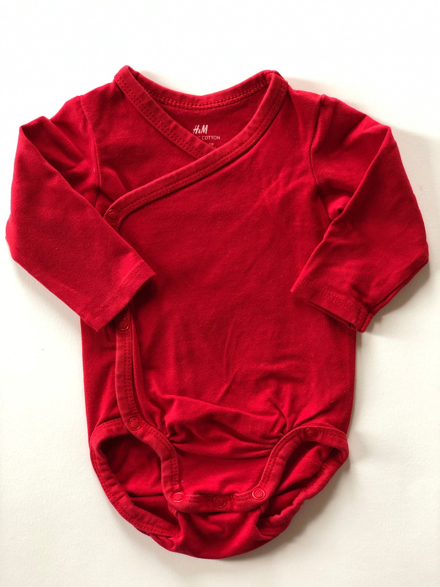 Bodie manches longues rouge H&M 1 mois
