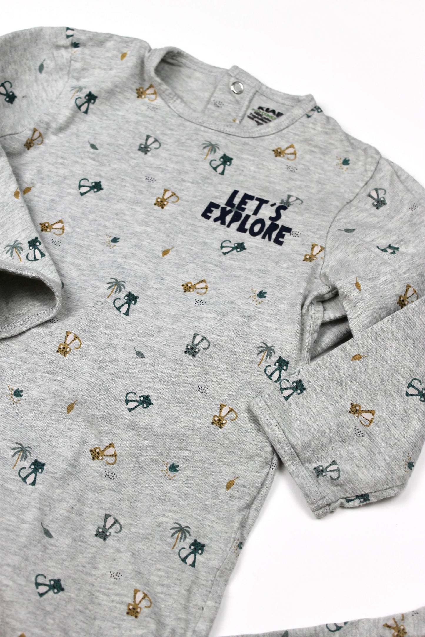 Pyjama gris motifs tigres Kiabi 3 ans
