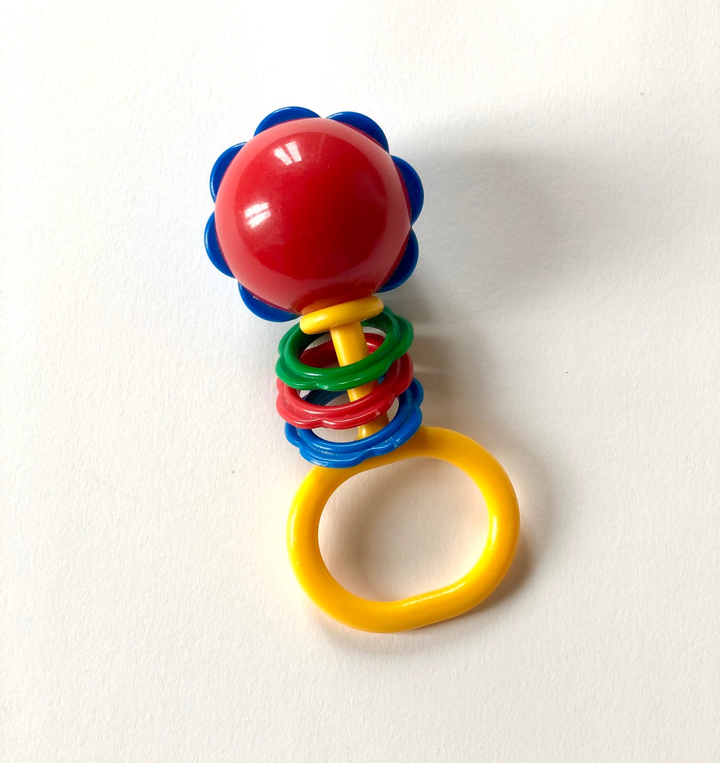 IMPARFAIT Hochet plastique vintage