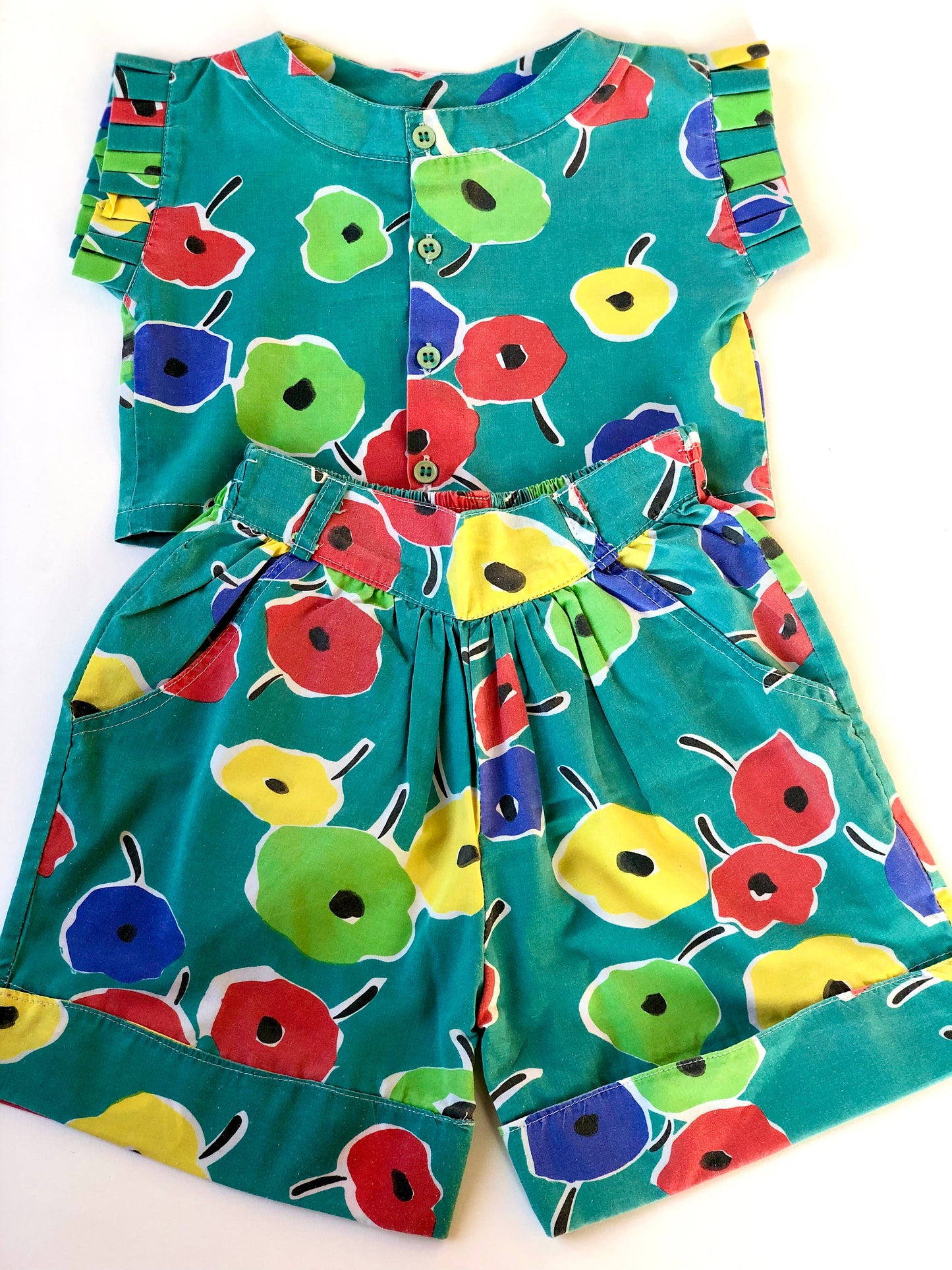 Ensemble t-shirt et short vintage à fleurs 3 ans