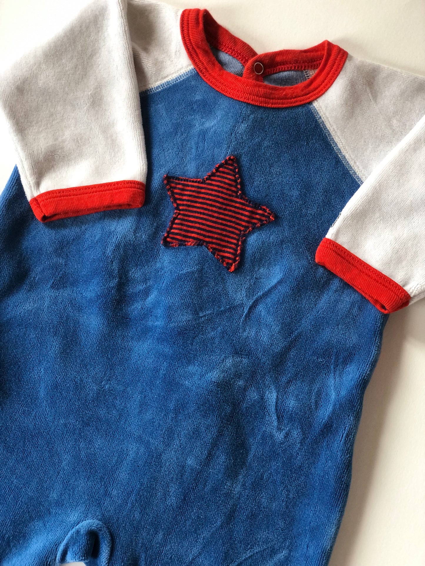 Pyjama « dors bien » bleu blanc et rouge Petit Bateau 3 mois