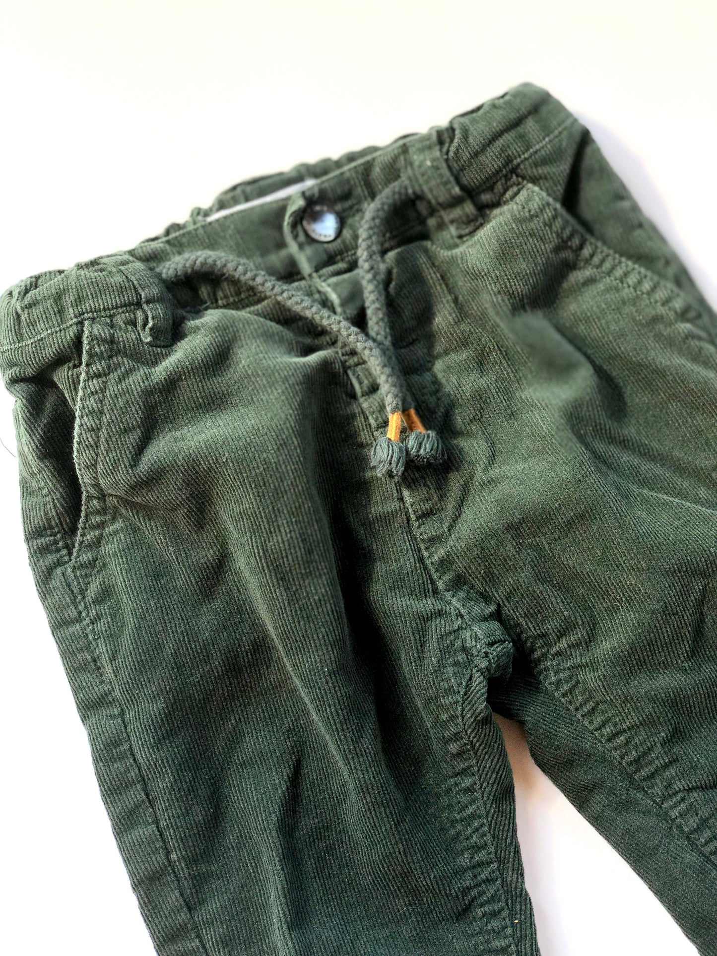 Pantalon velours côtelé vert Gémo 18 mois