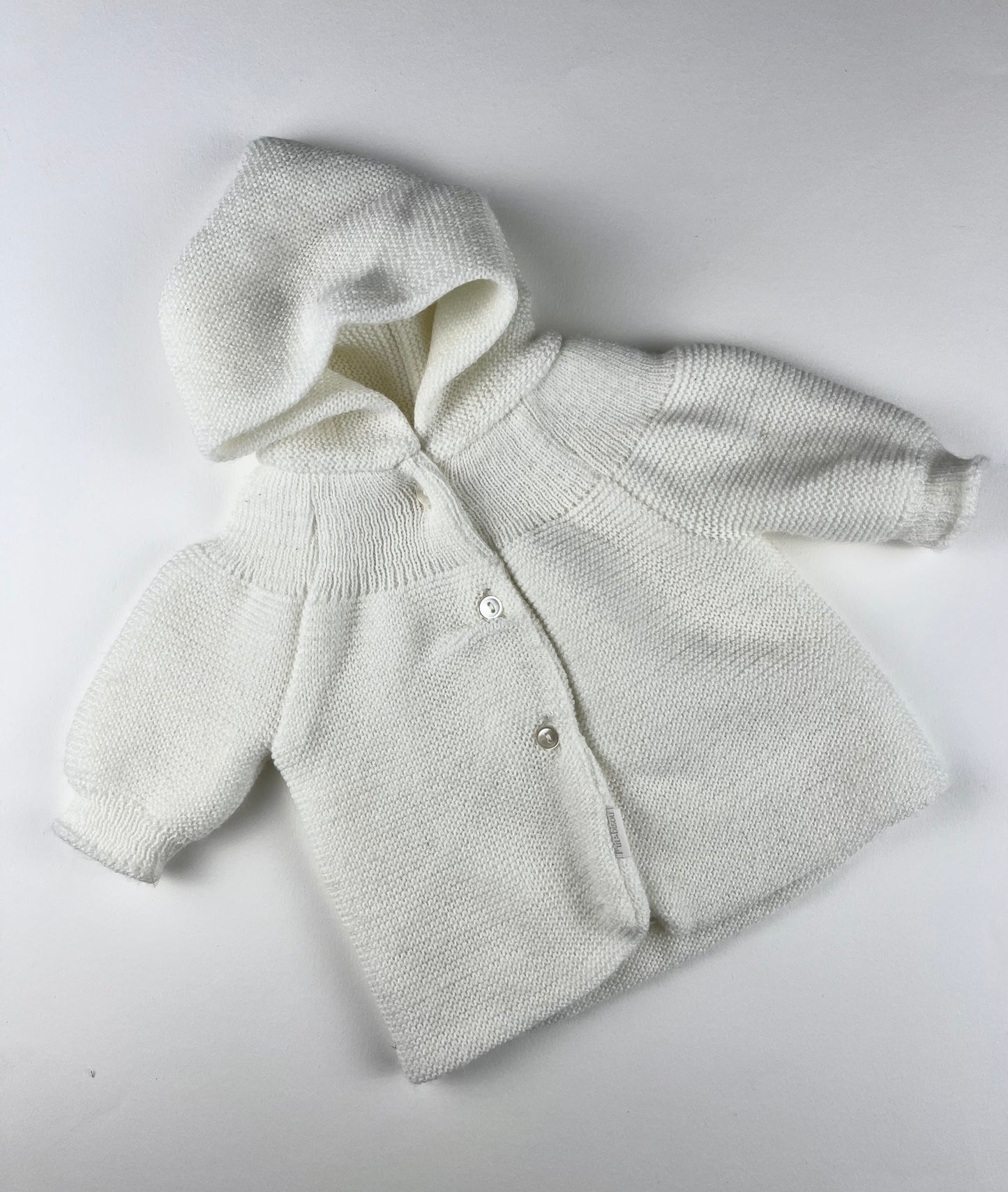 Veste à capuche en mailles blanche naissance