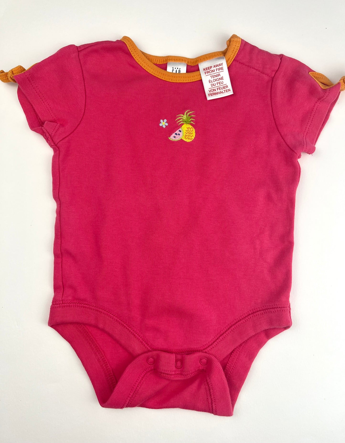 Body fuchsia Gap 3 mois