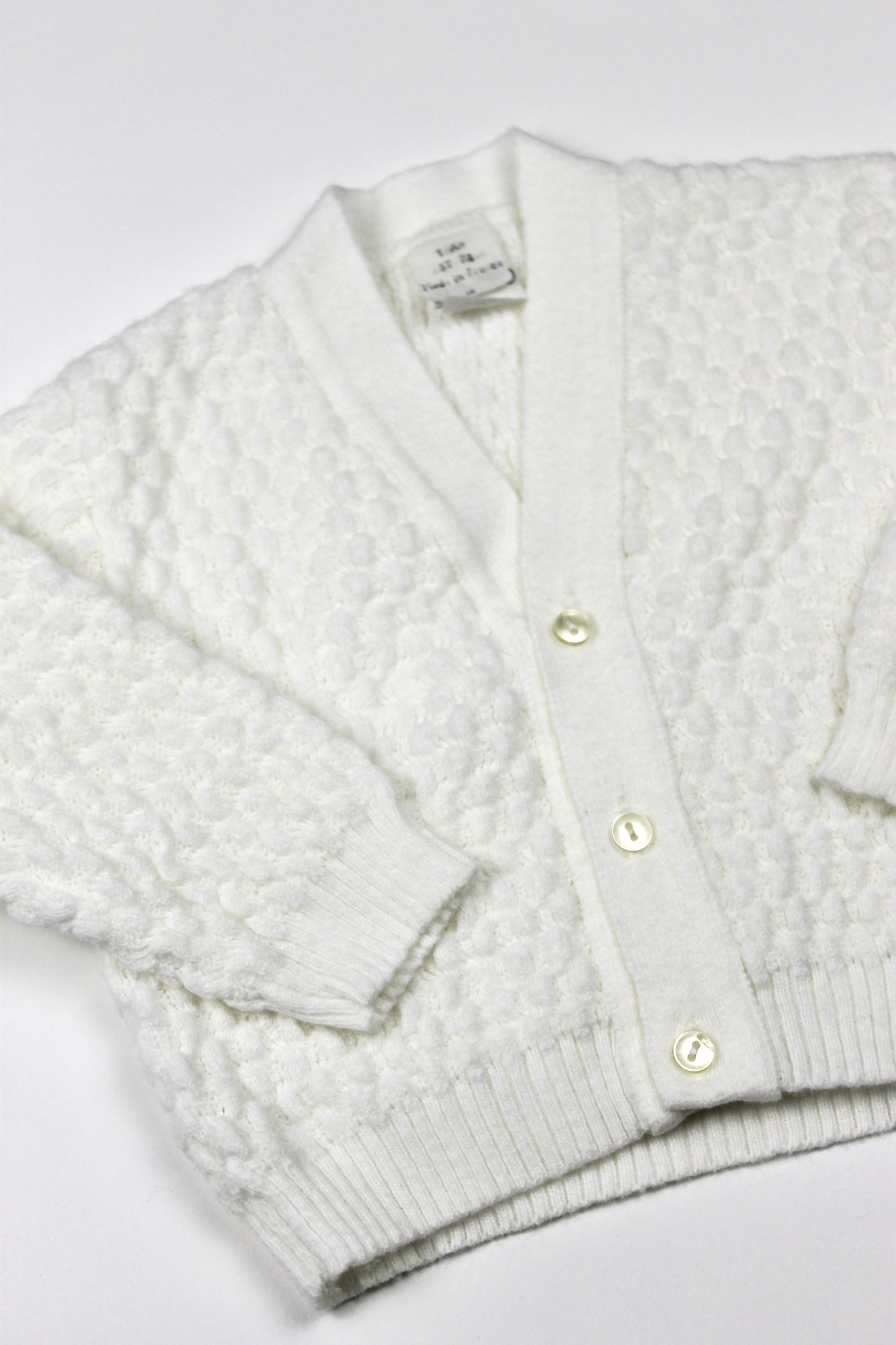 Gilet en mailles blanc vintage 12 mois