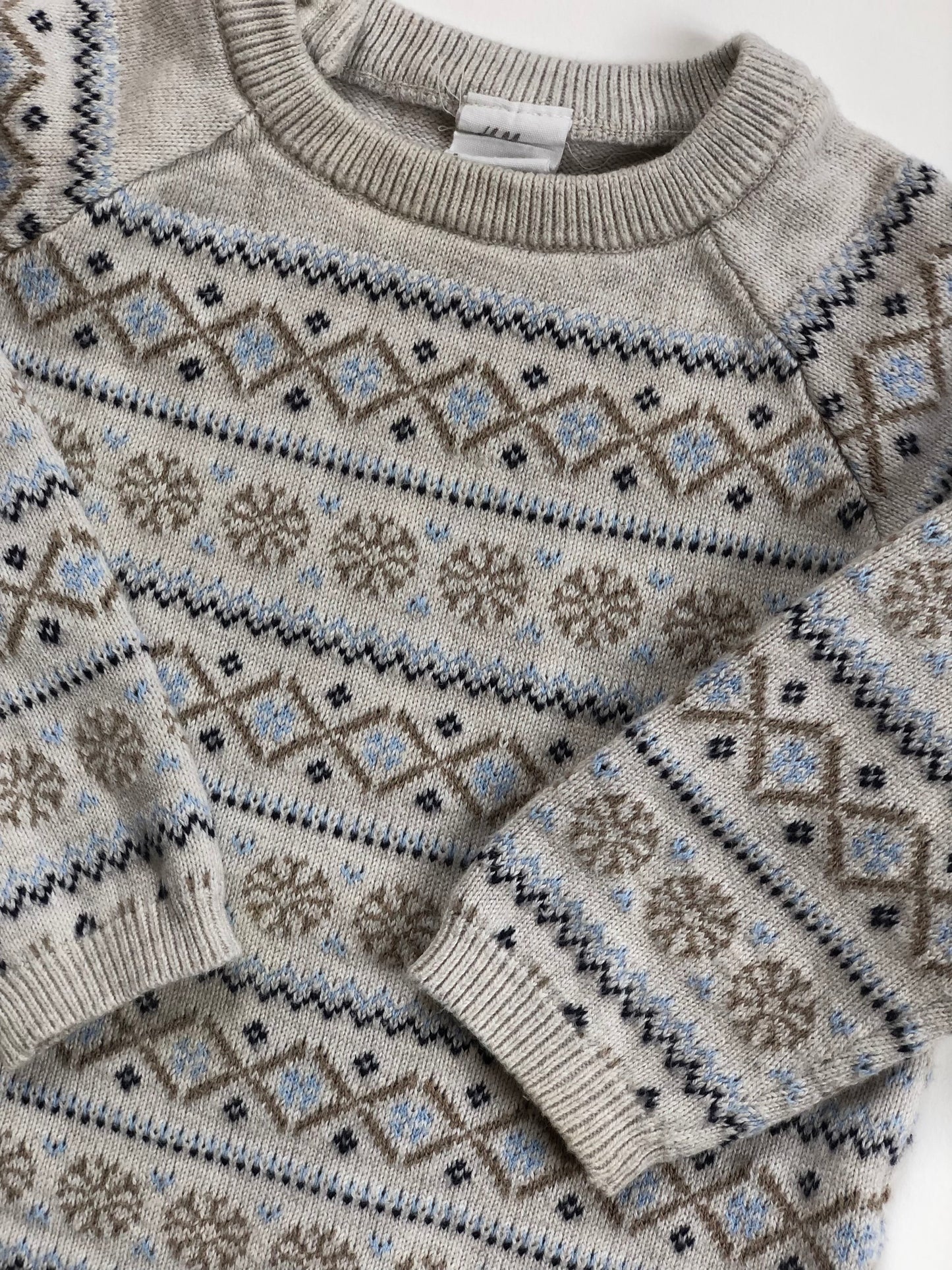 Pull motif hivernal beige et bleu H&M 9 mois