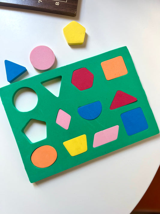 Puzzle en mousse vintage formes géométriques