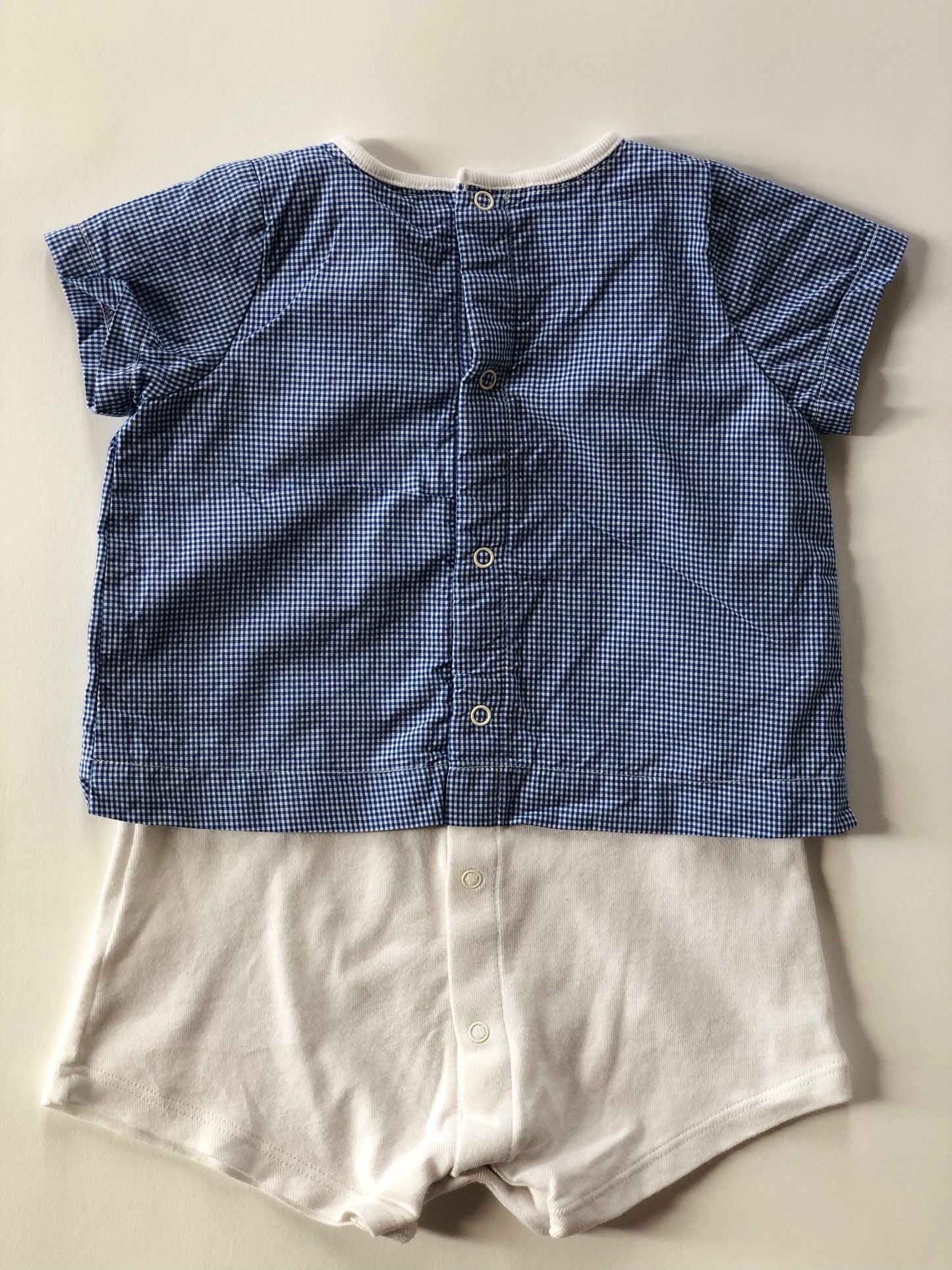 Combishort manches courtes vichy bleue et blanche Petit Bateau 6 mois