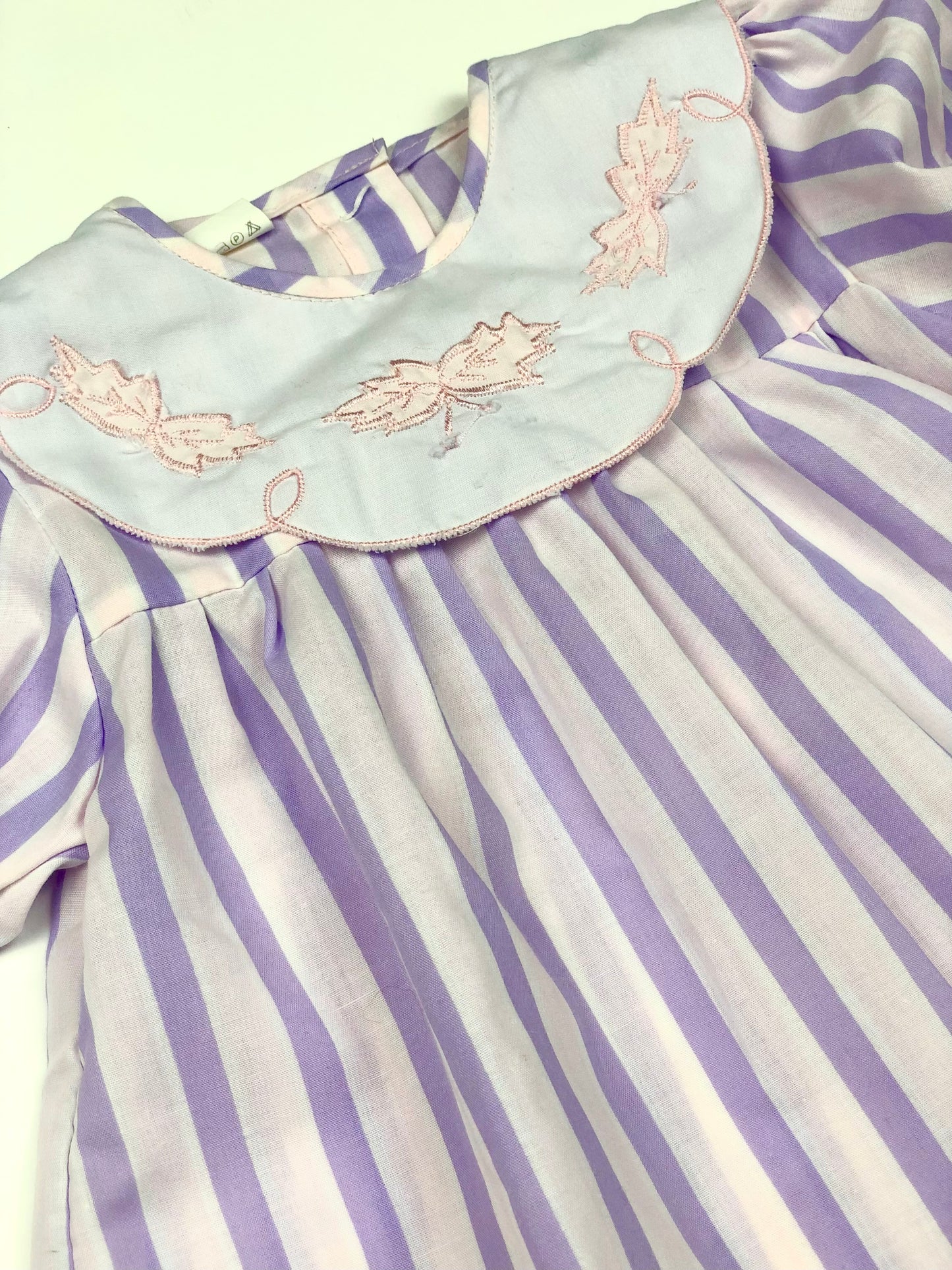 Robe rayée violet et rose vintage 6 mois