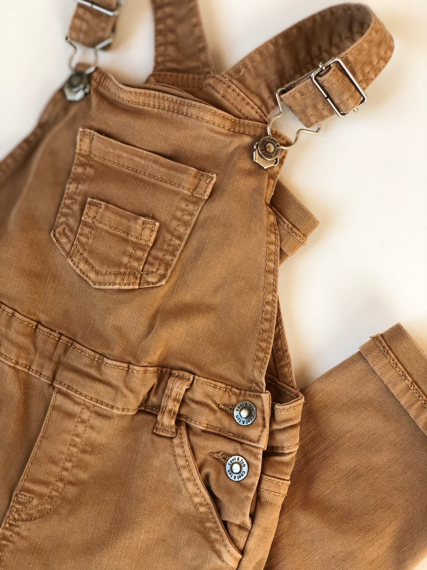 Salopette en jeans camel Gémo 2 ans