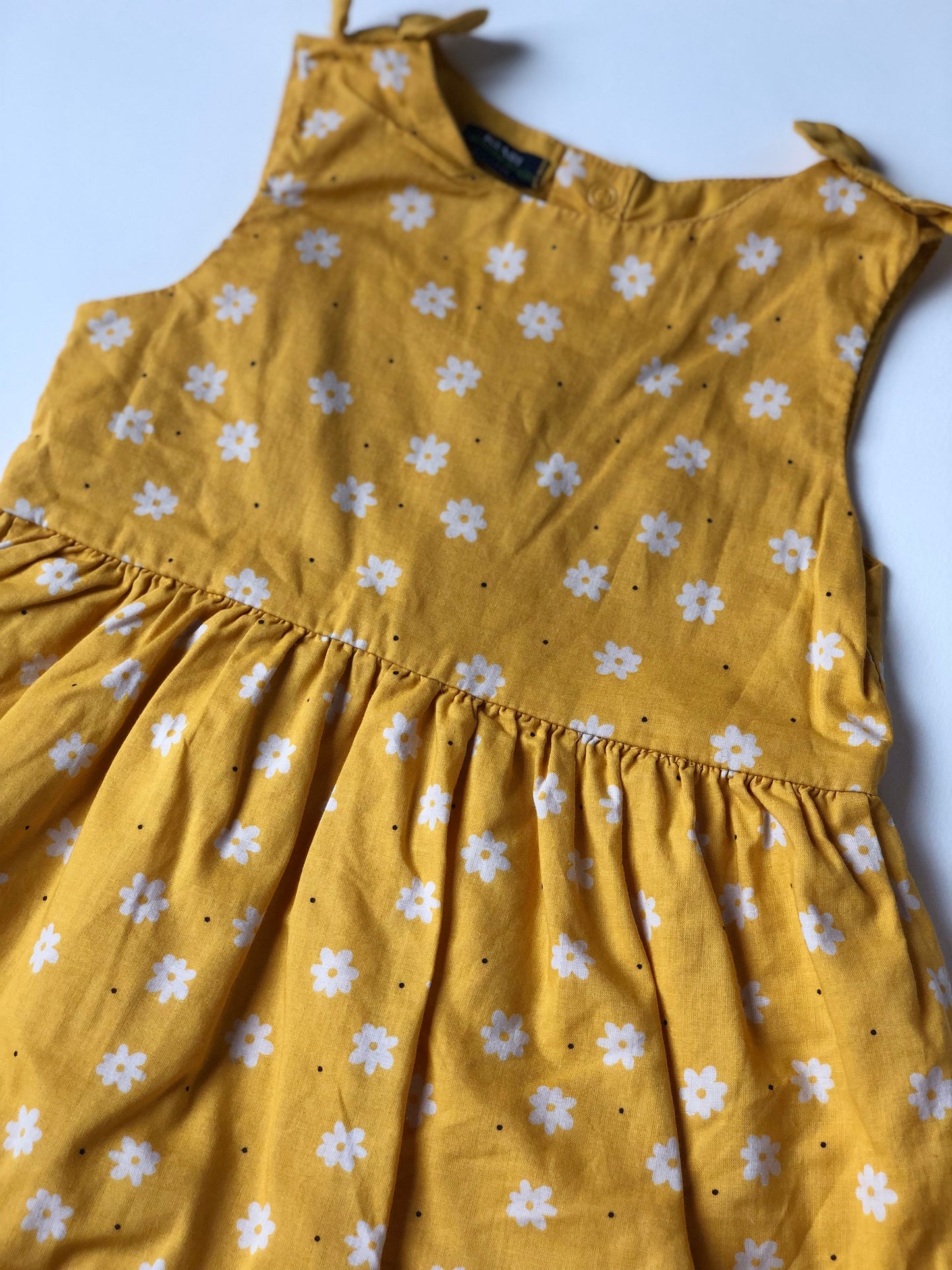 Robe jaune à fleurs Kiabi 12 mois