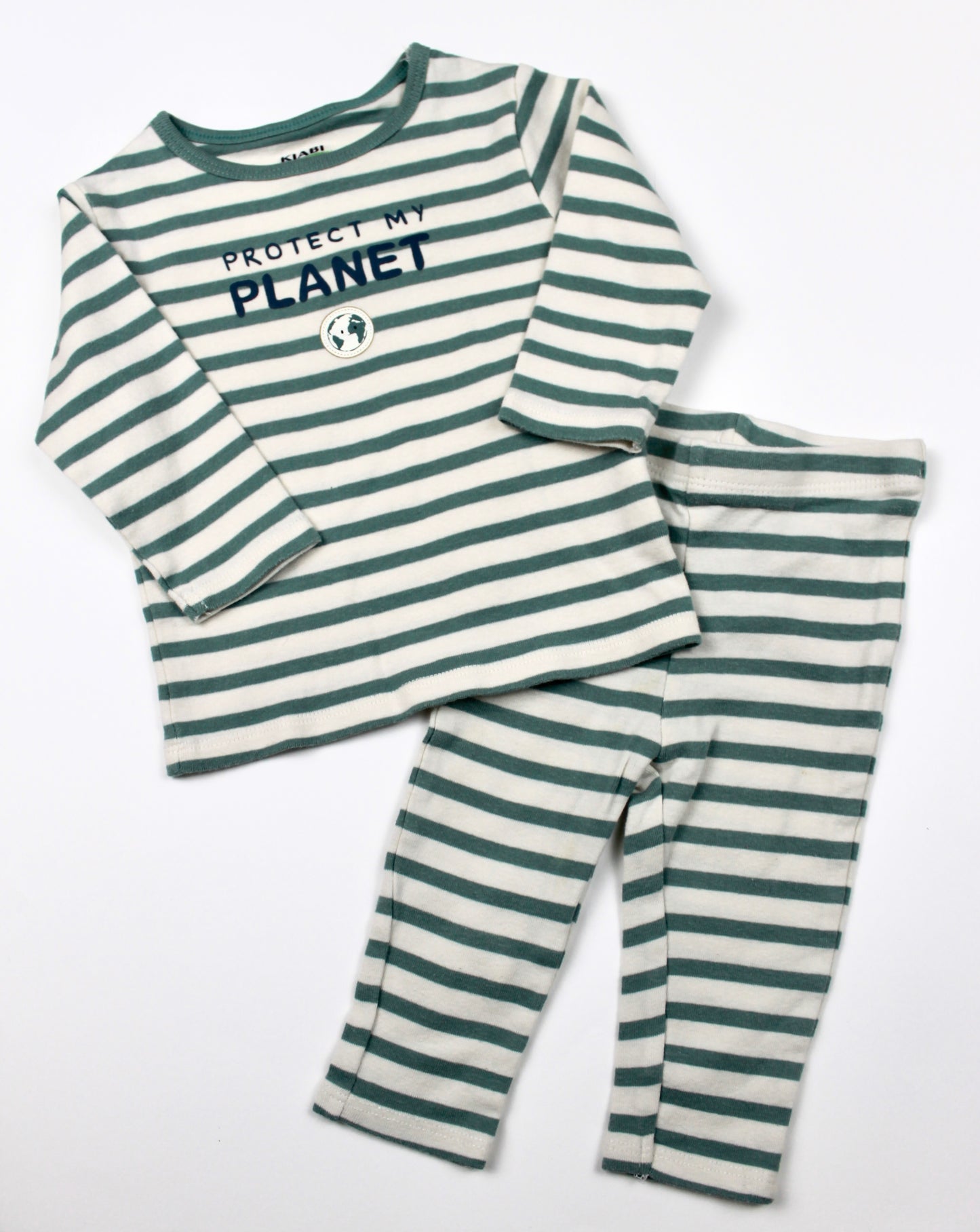 Pyjama deux pièces vert et blanc Kiabi 12 mois
