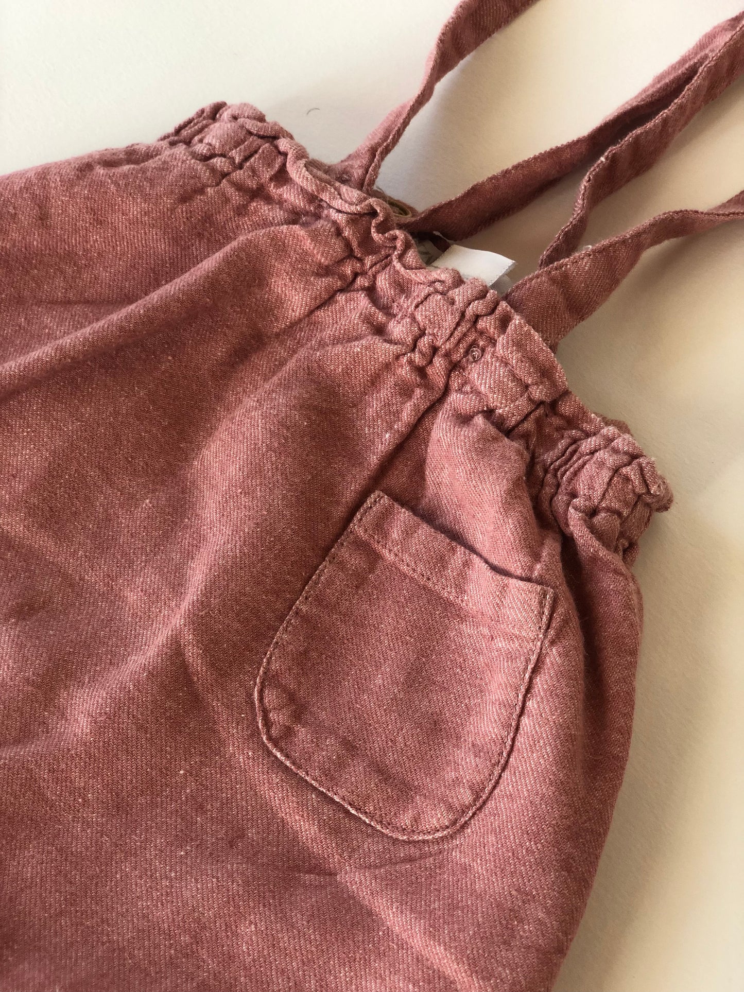 Pantalon à bretelles rosé Zara 6 mois