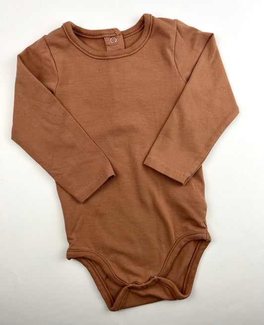 Body beige foncé Orchestra 12 mois