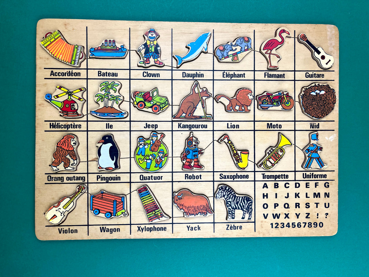 Puzzle en bois vintage