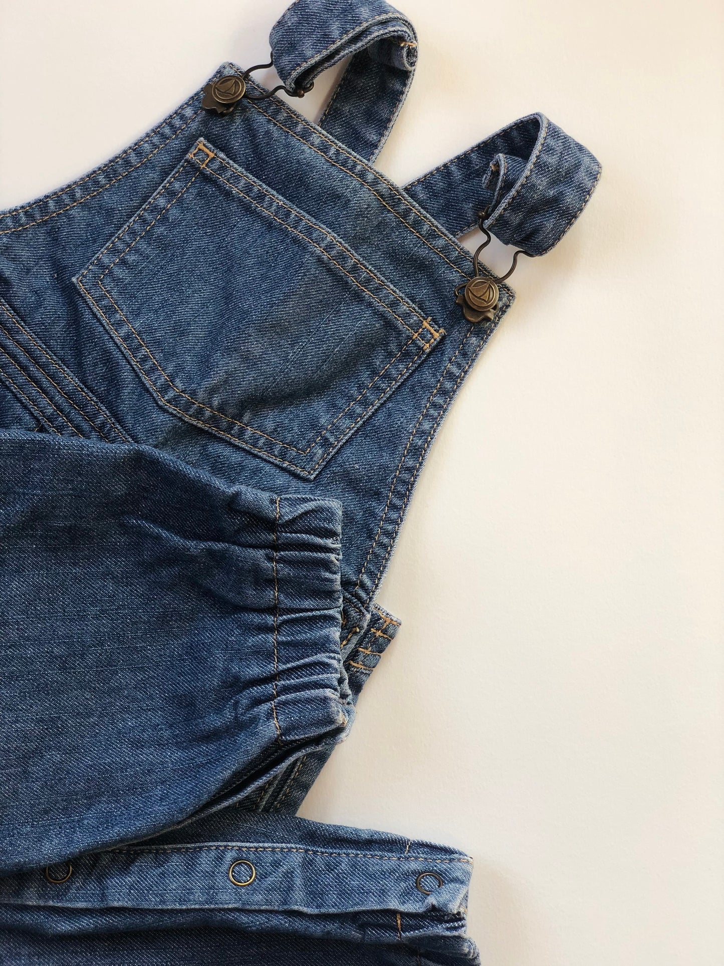 Salopette en jeans bleu Petit Bateau 12 mois