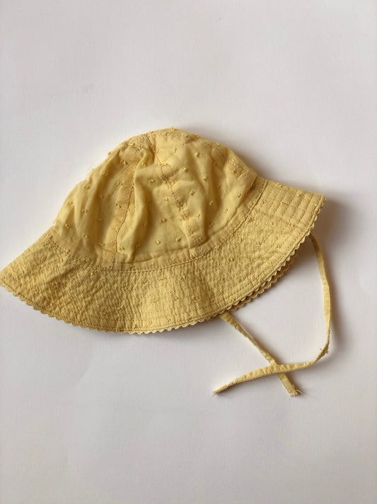 Chapeau avec liens jaune H&M 9-12 mois 74/80