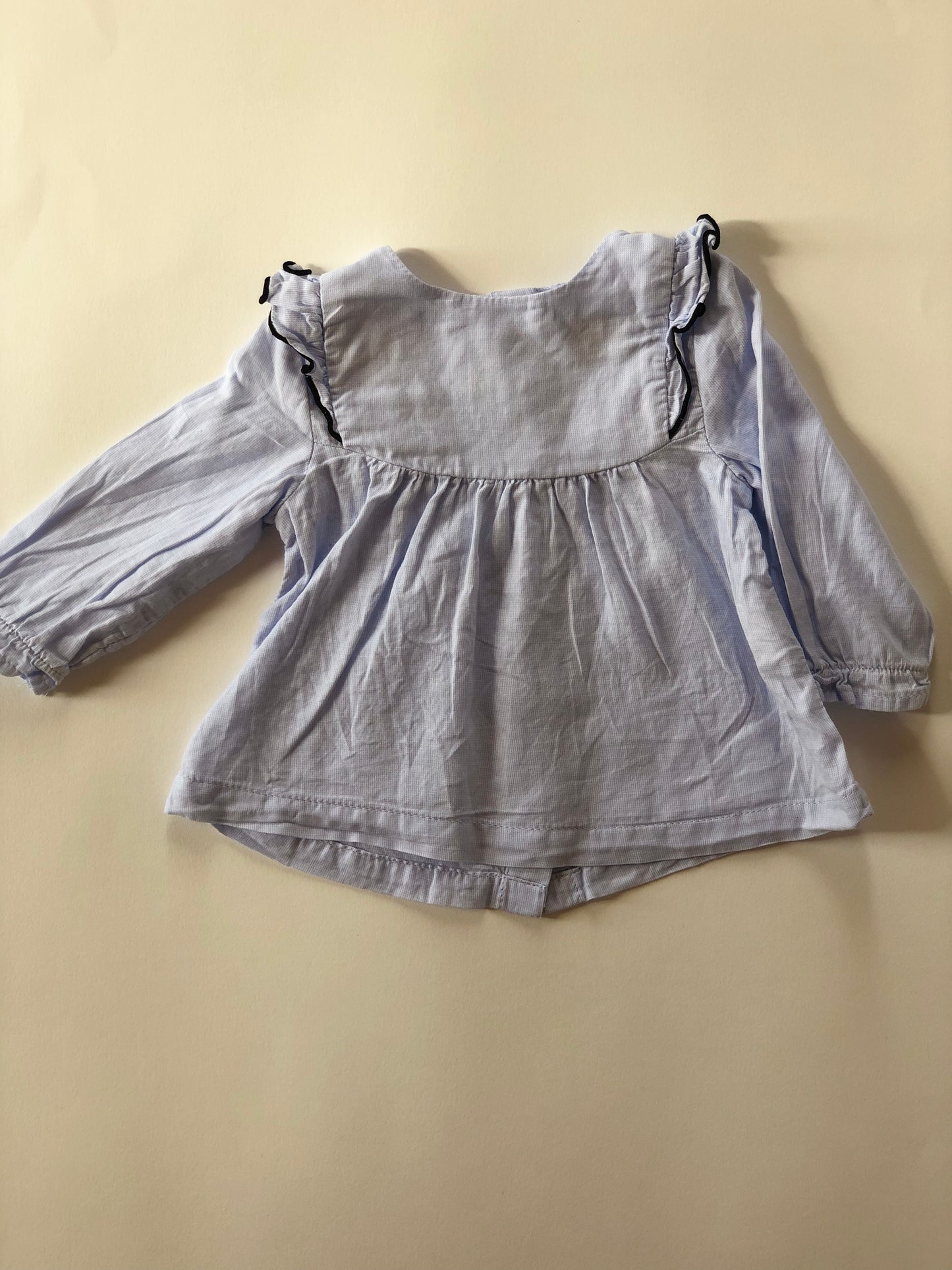 Blouse bleue à volants Kiabi 6 mois