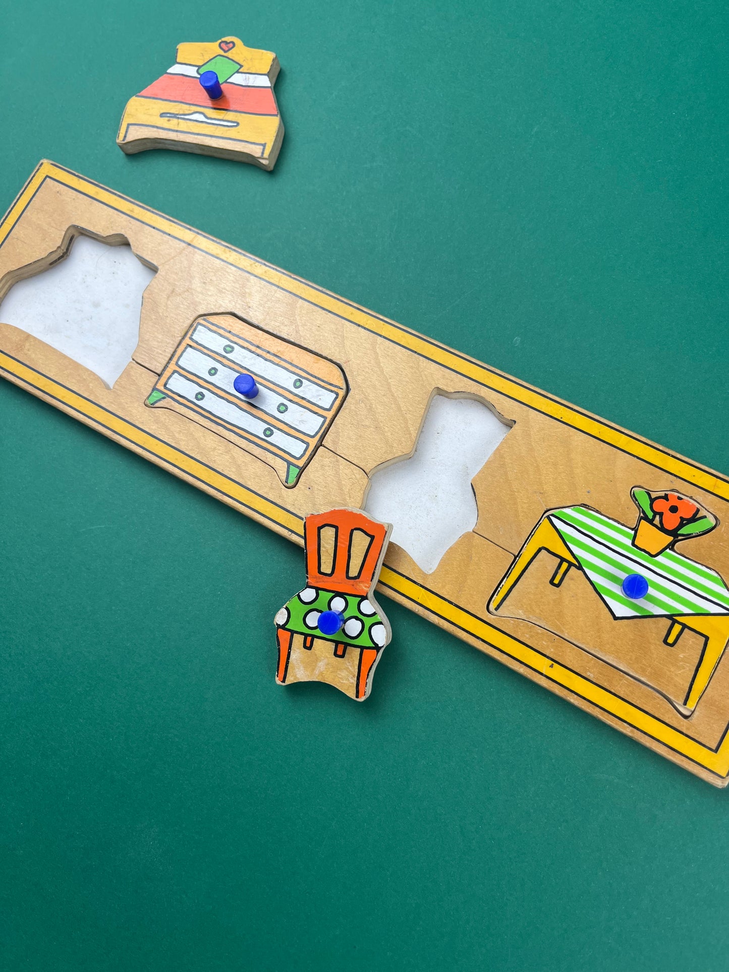 Puzzle en bois vintage