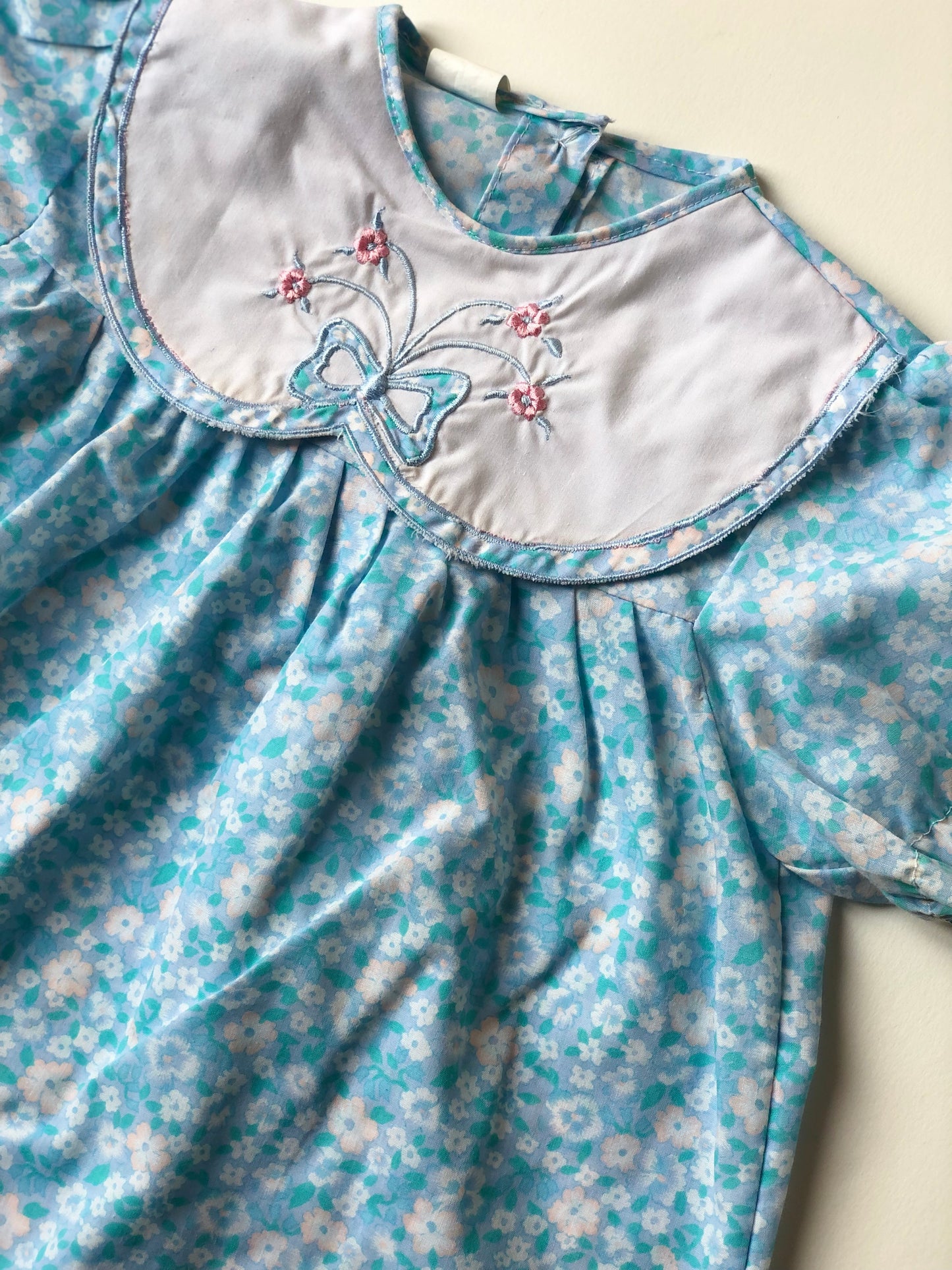 Robe à fleurs vintage 18 mois