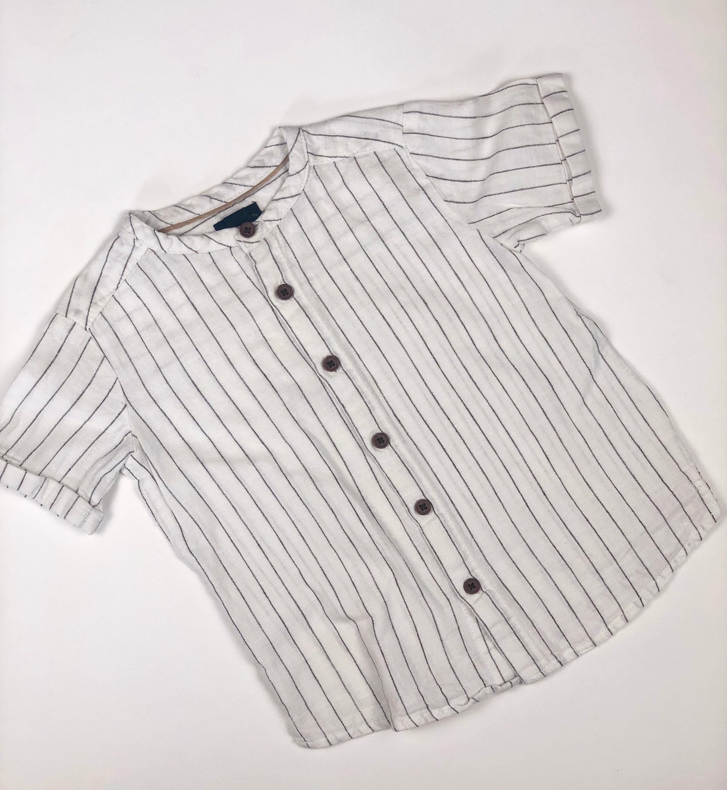 Chemise rayée blanche et noire  Kiabi 2 ans