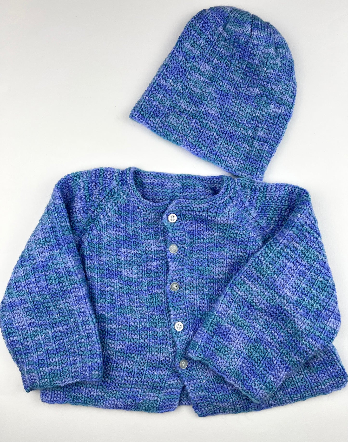 Gilet en mailles et bonnet bleu 18 mois